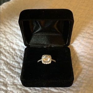 14k white gold white sapphire ring